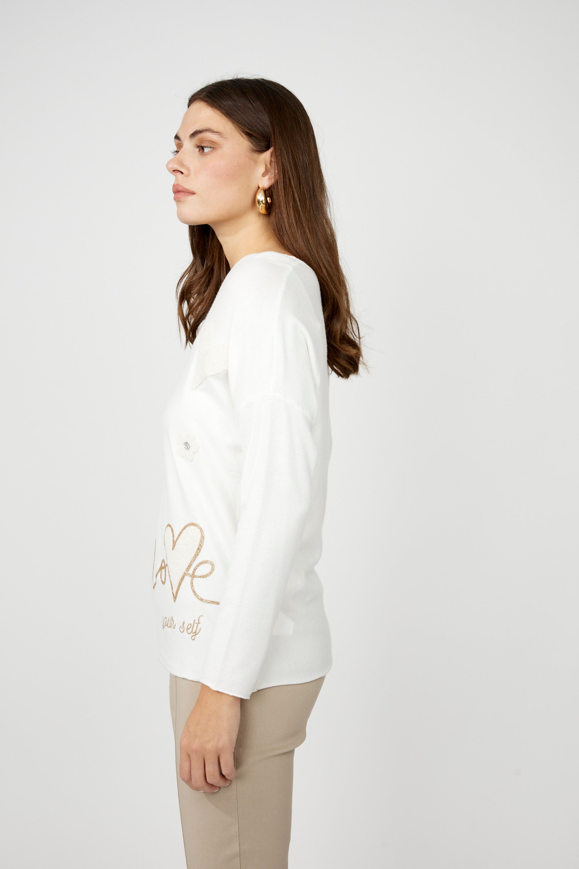Frank Lyman V-neck Jewel Heart Embellished Pullover