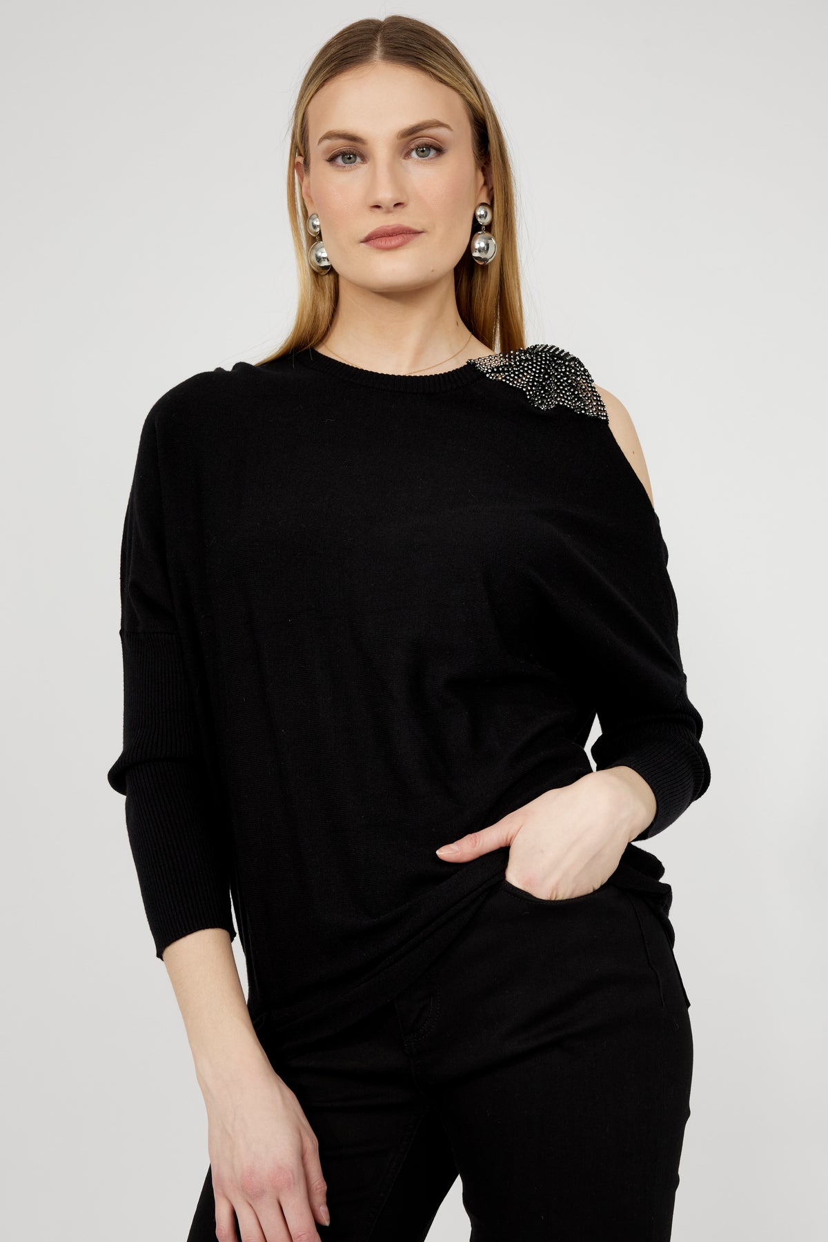 Frank Lyman 253741 Crew Neck Jewel Pullover Sweater