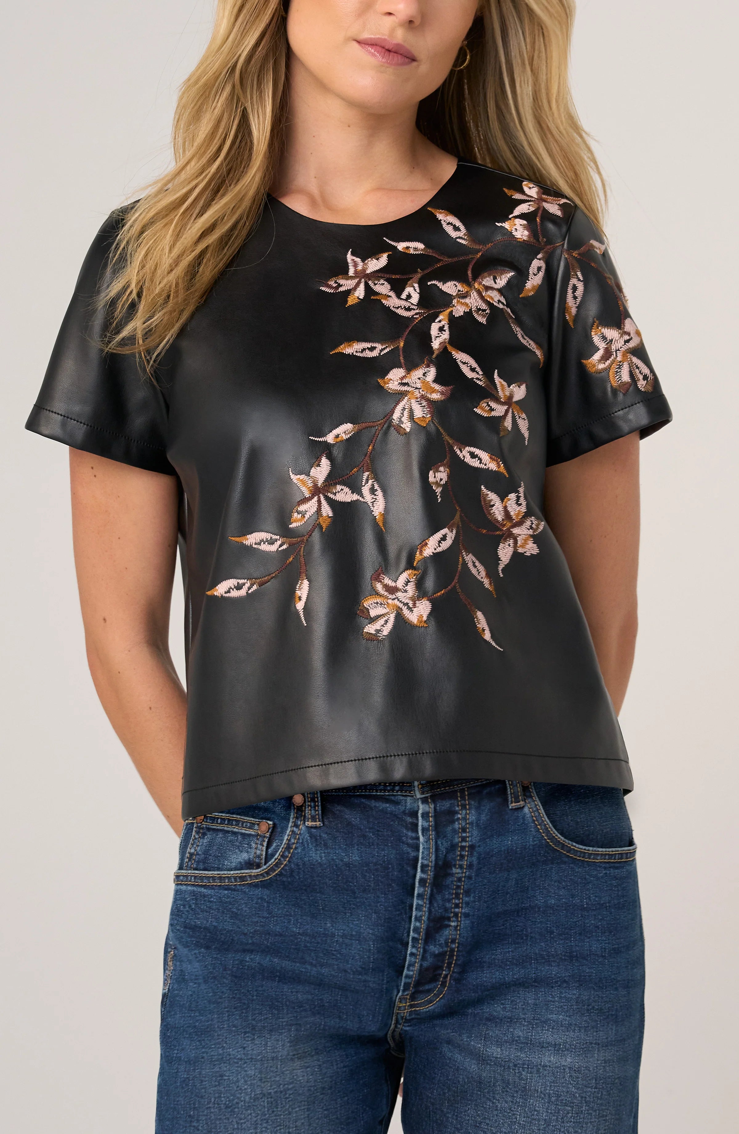 Crew Neck Tee W/ Embroidery