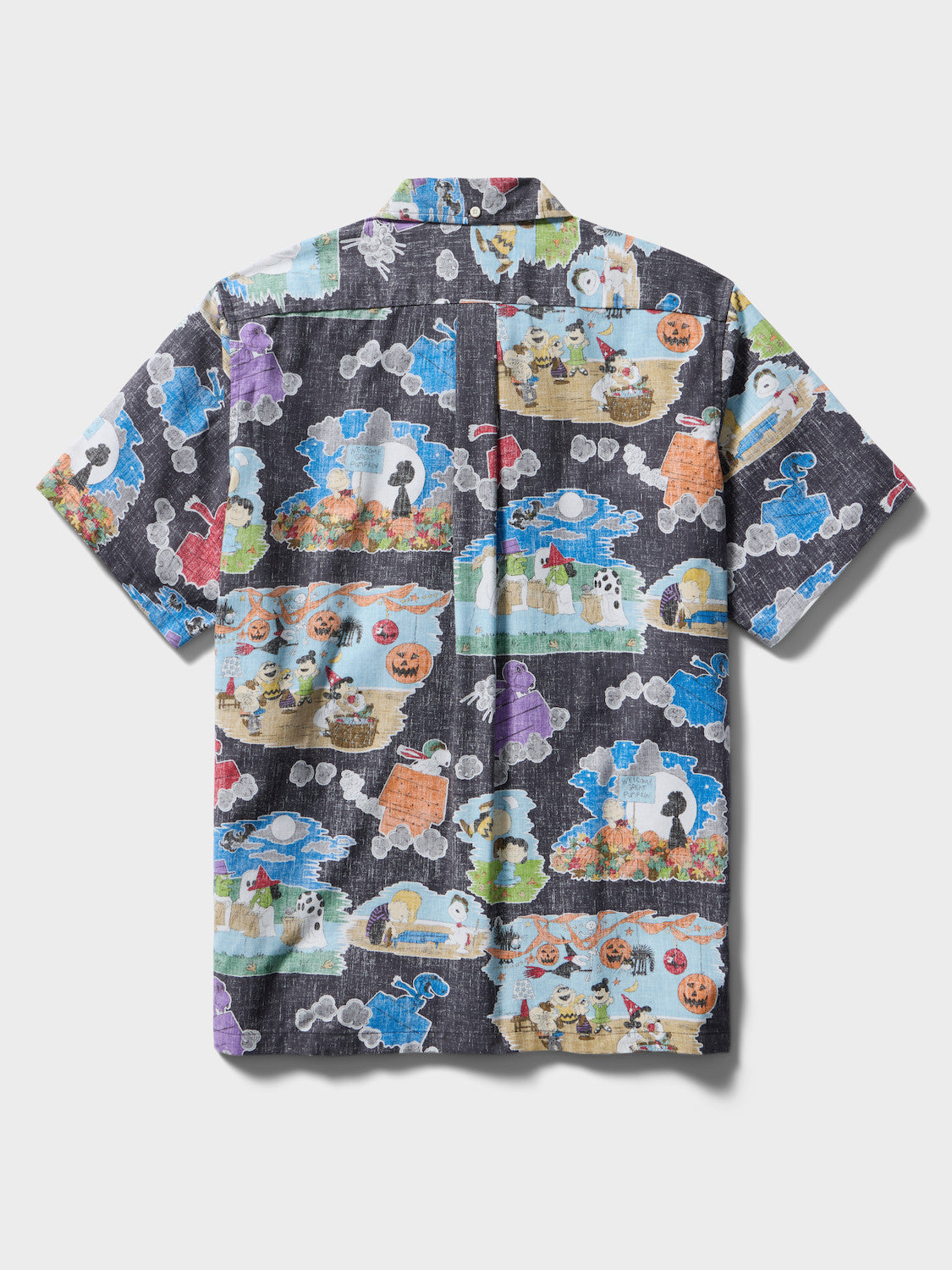 IT'S THE GREAT PUMPKIN, CHARLIE BROWN: 60TH ANNIVERSARY Short Sleeve Shirt