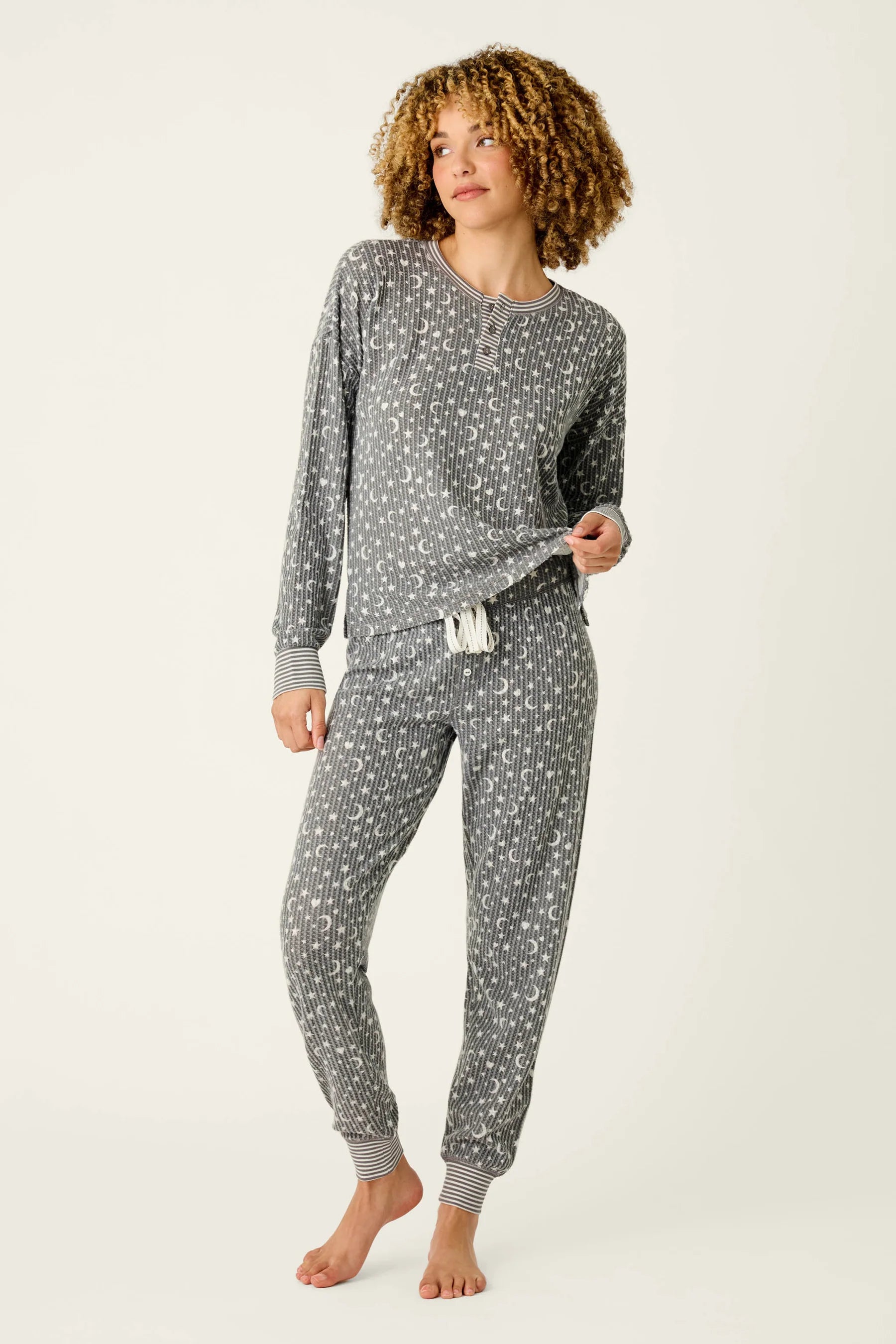 Ski Jammie Classics Celestial Print Long Sleeve Jogger PJ Set
