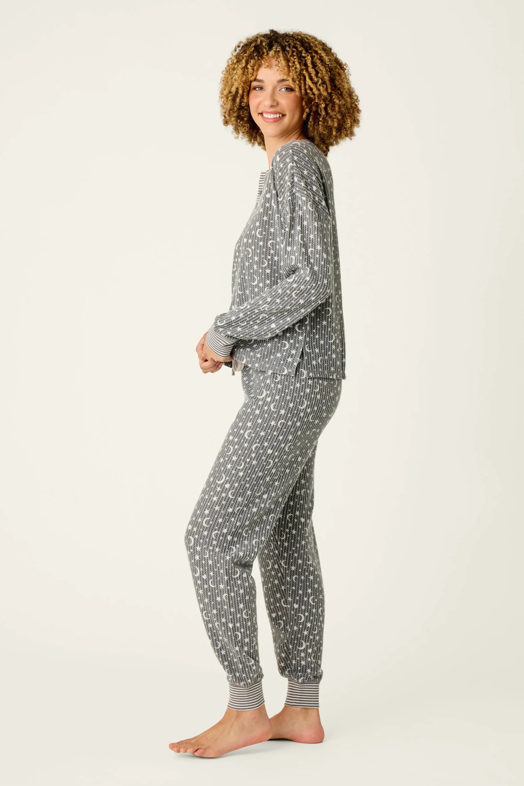 Ski Jammie Classics Celestial Print Long Sleeve Jogger PJ Set