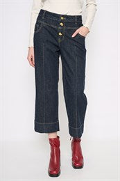 Wide-Leg Cropped Jeans